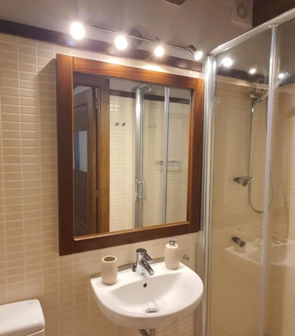 Precioso Apartamento 4 Personas Puigcerdà Lägenhet